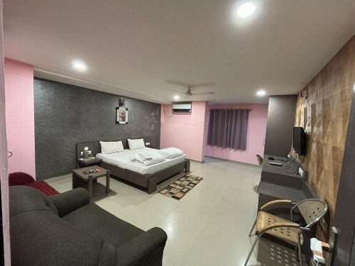 Gardeenia Comfortes Suites image 15